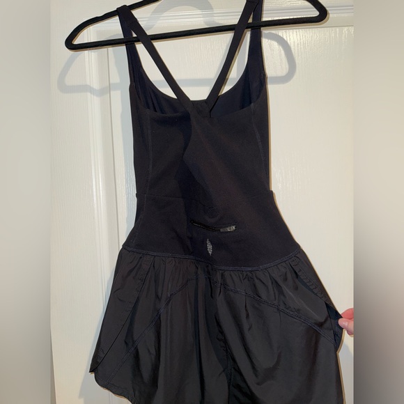 FP MOVEMENT- RIGHTEOUS RUNSIE - Picture 5 of 7